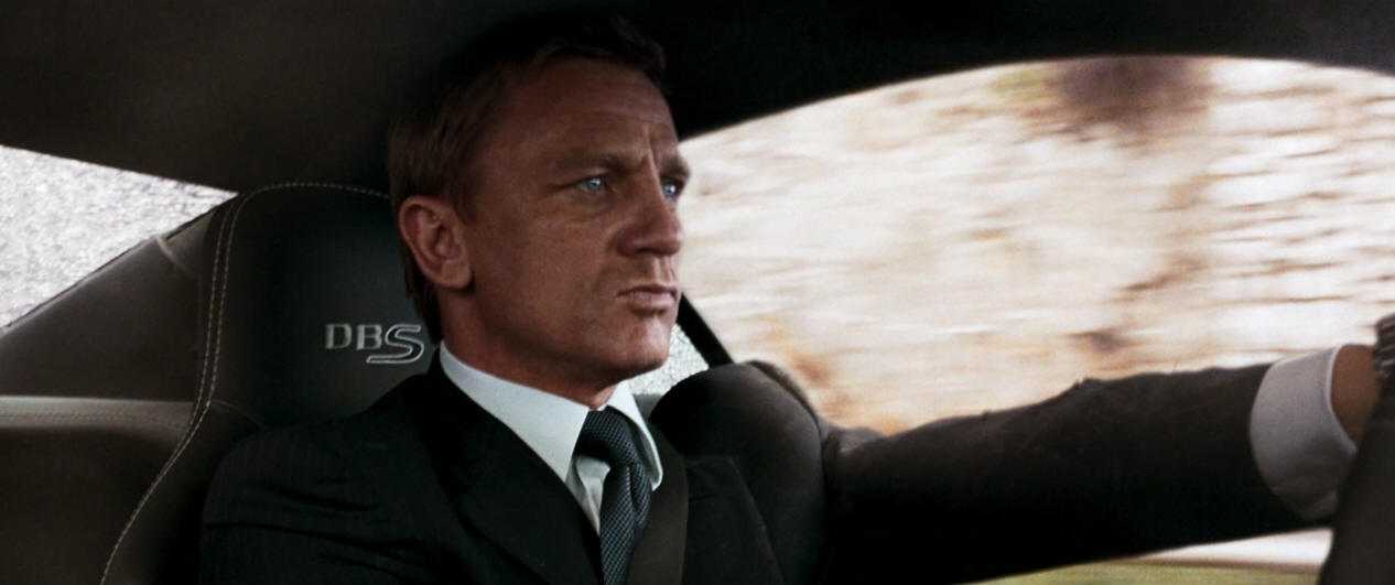 James Bond, nostalgia and haptic visuality - film article